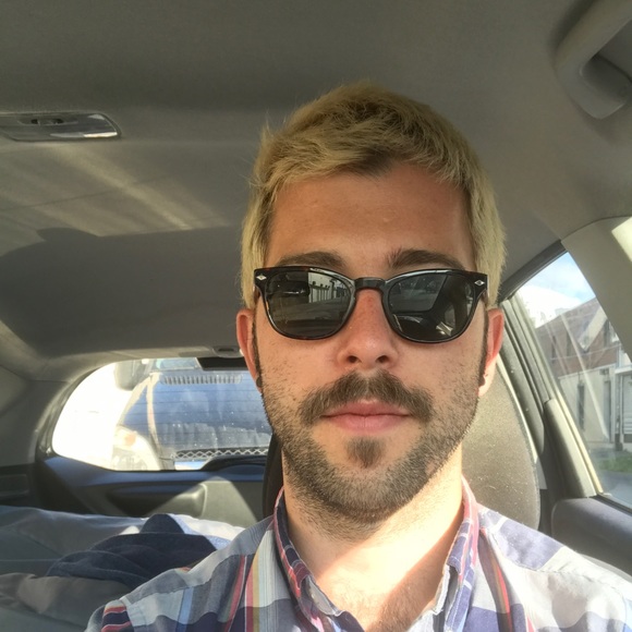 Meet your Posher, Gabriel - Picture 4 of 7